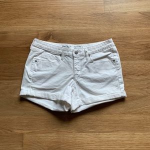 Mossimo Mid-Rise Midi White Denim Shorts-Size 6/28
